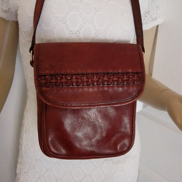 Bechamel Genuine Leather Crossbody Bag - Picture 1 of 6